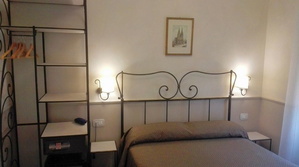 Residenza Cavallini Rome Luaran gambar