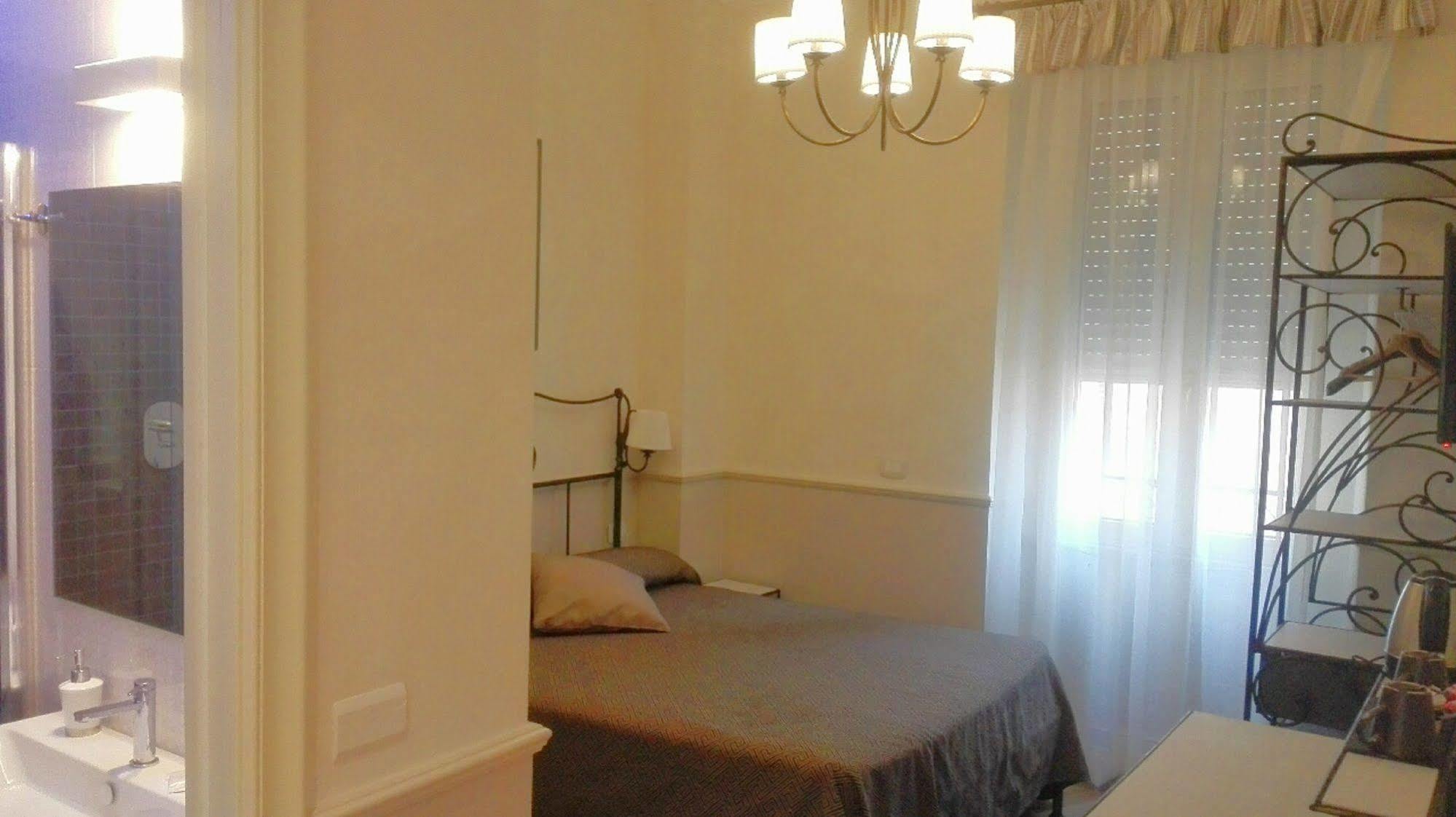 Residenza Cavallini Rome Luaran gambar