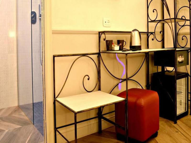 Residenza Cavallini Rome Luaran gambar