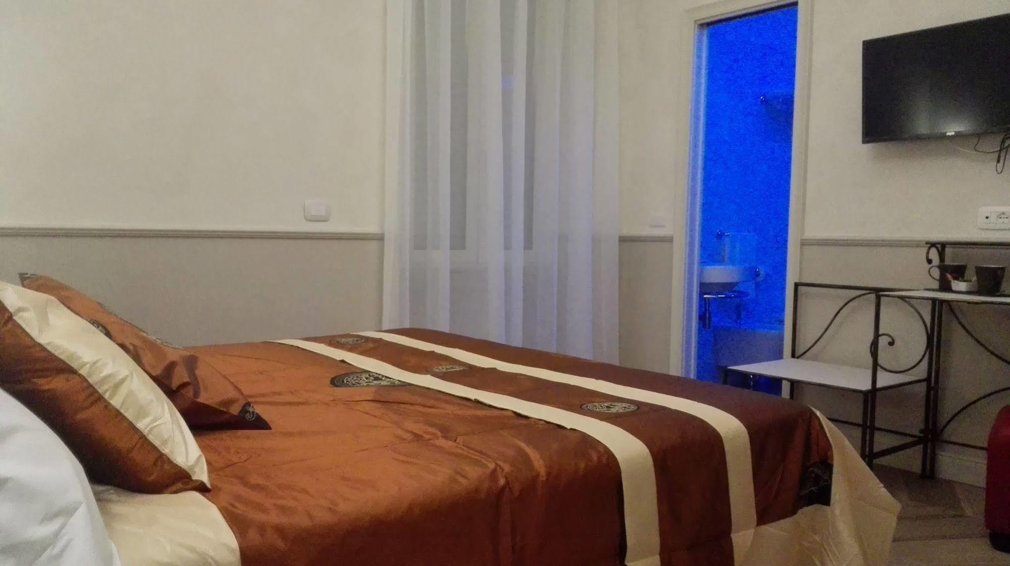 Residenza Cavallini Rome Luaran gambar