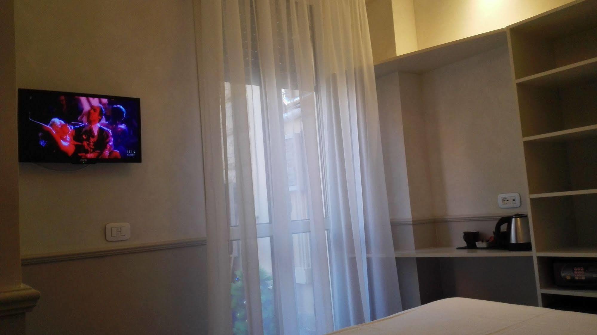 Residenza Cavallini Rome Luaran gambar